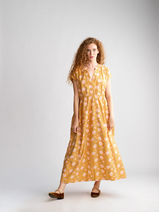 Robe Marie Russet Flowers