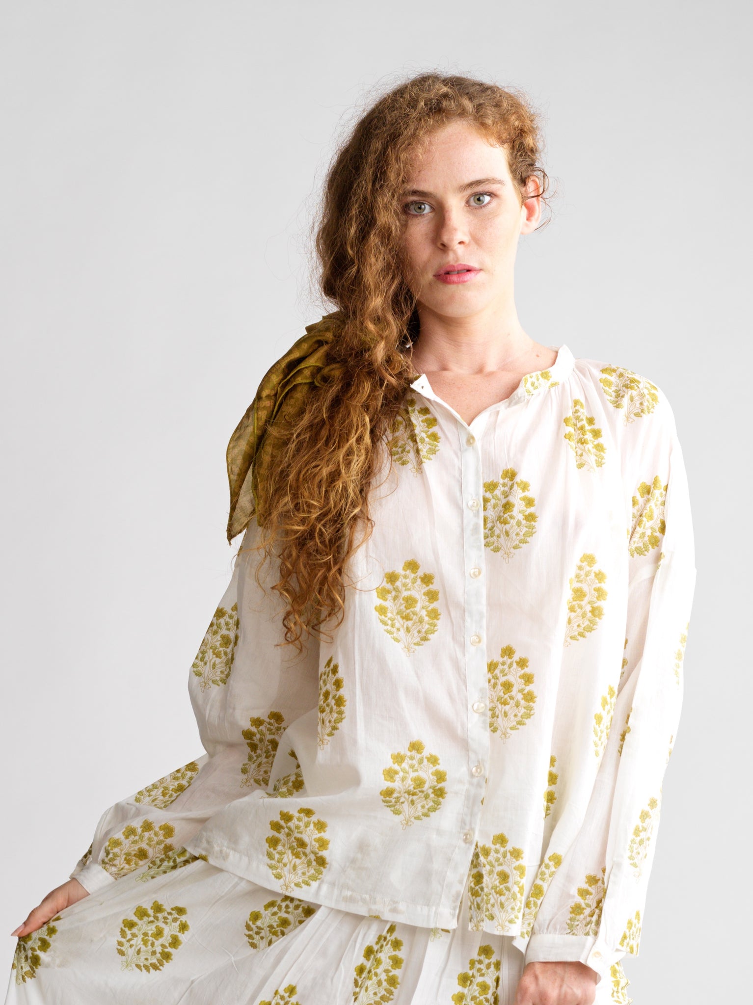 Top Emma Olive Bloom
