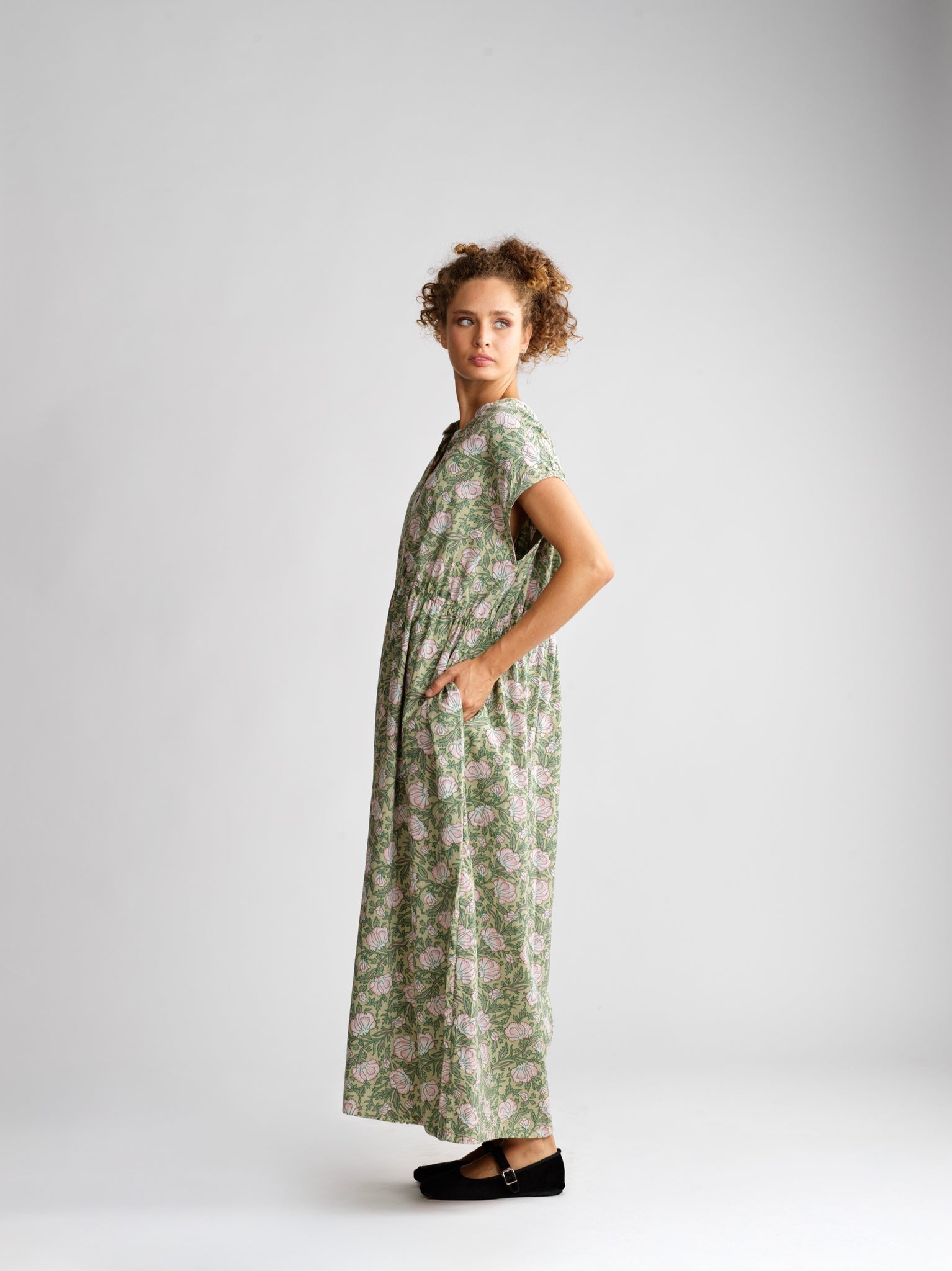Robe Marie Green Flowers