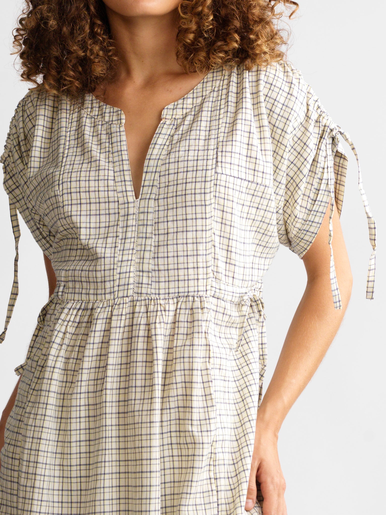 Robe Agneska Horizon Glow